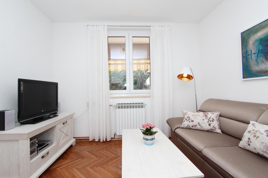 Guest House Aurora Rovinj Extérieur photo