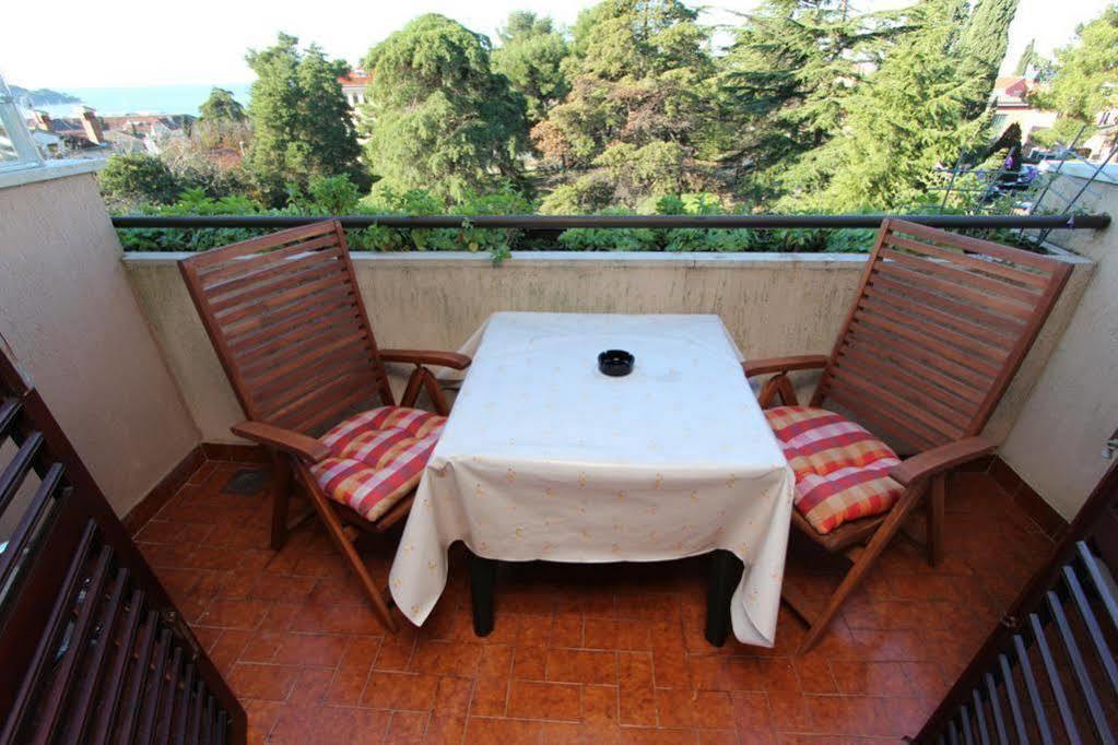 Guest House Aurora Rovinj Extérieur photo