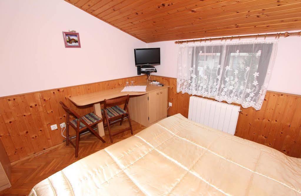 Guest House Aurora Rovinj Extérieur photo